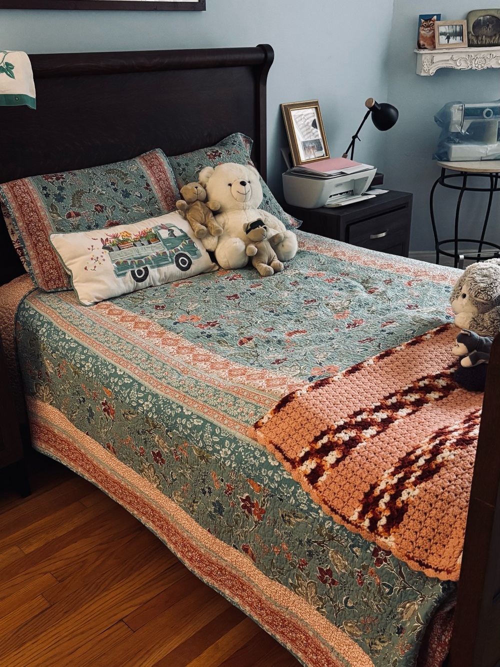 Farmhouse Decor Teal and Coral Quilt & Shams